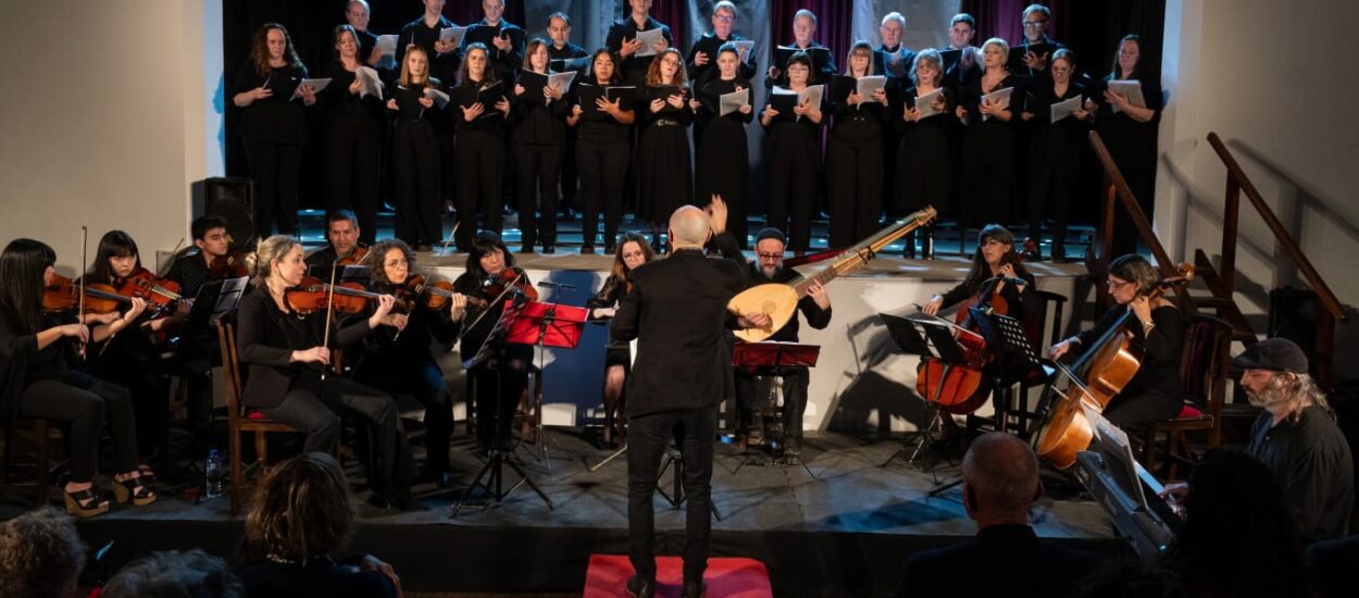 GAIMAN VIVIÓ UNA NOCHE HISTÓRICA CON EL CONCIERTO “GLORIA DE VIVALDI”