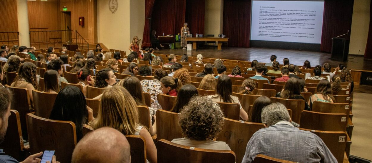 La Sociedad Argentina de Microbiología se prepara para su congreso 2025 en Puerto Madryn