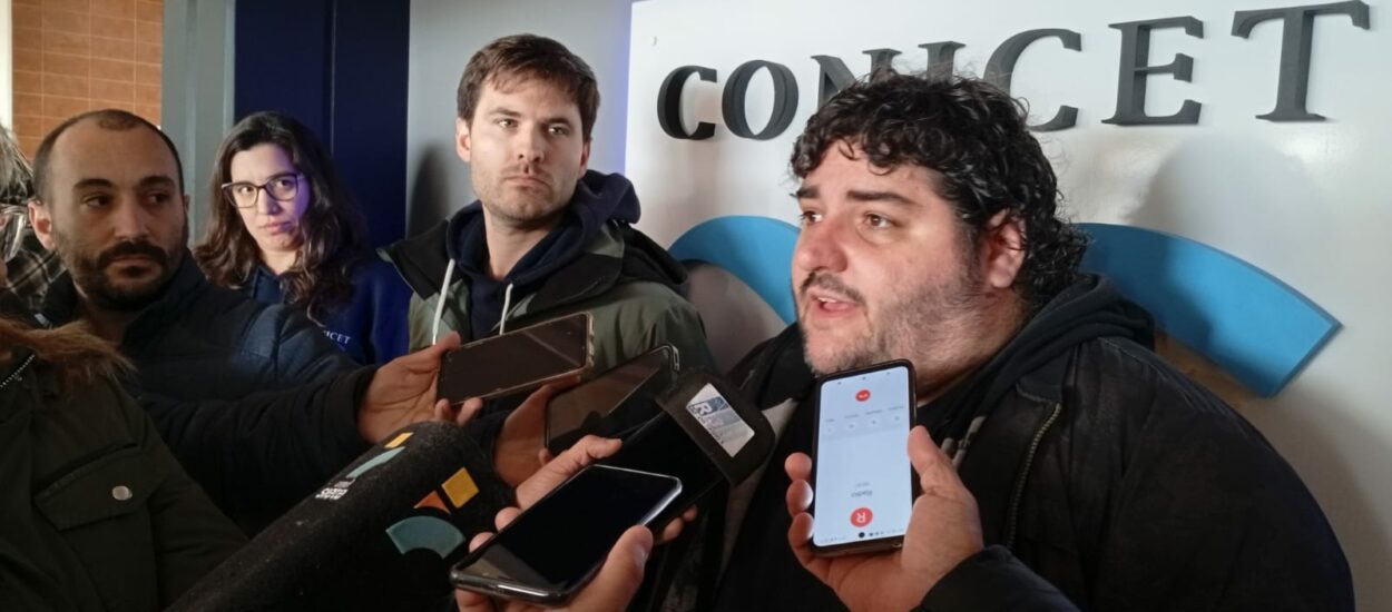 Jornada Nacional de Lucha en el CONICET: Investigadores reclaman por salarios, financiamiento y el futuro de la ciencia