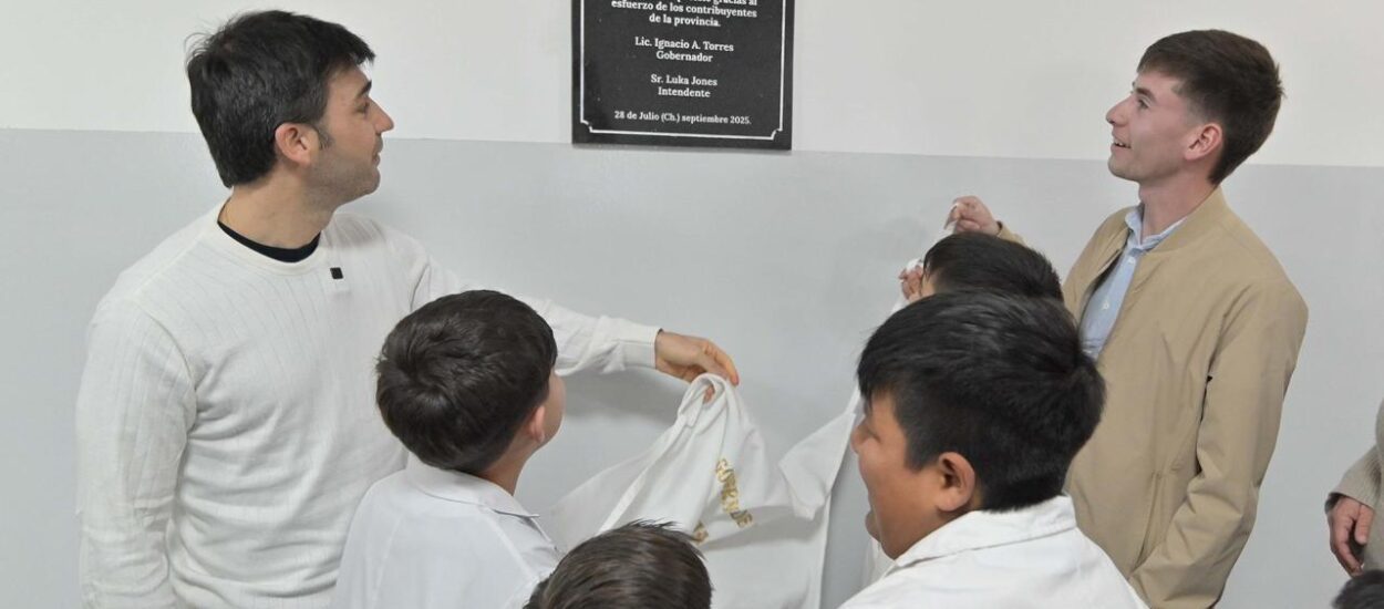 Torres inauguró la ampliación de la Escuela 139 de 28 de Julio