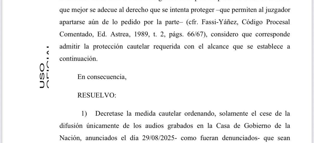 Ordenan el cese inmediato de la difusión de los audios de Karina Milei
