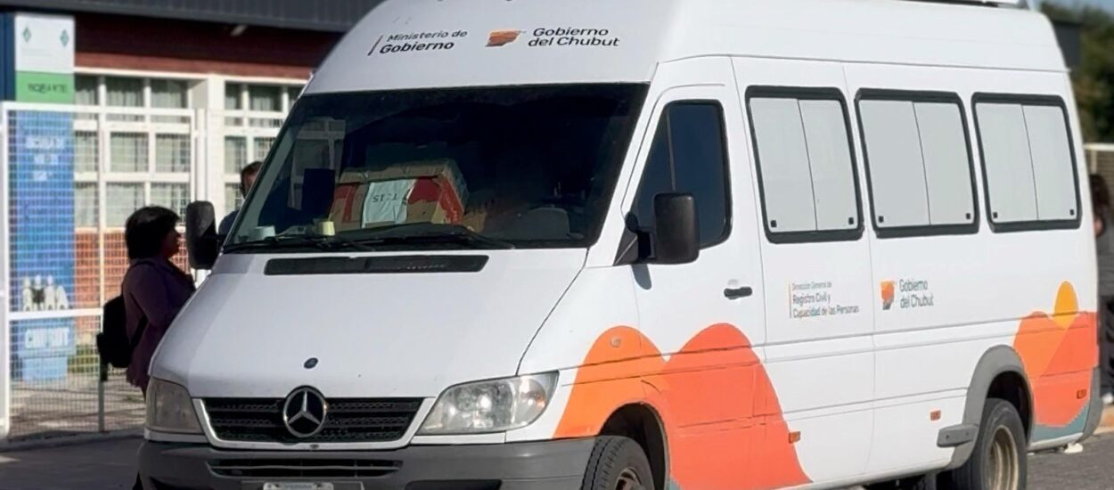 El Registro Civil Móvil llega a Puerto Madryn y Dolavon con jornadas de documentación