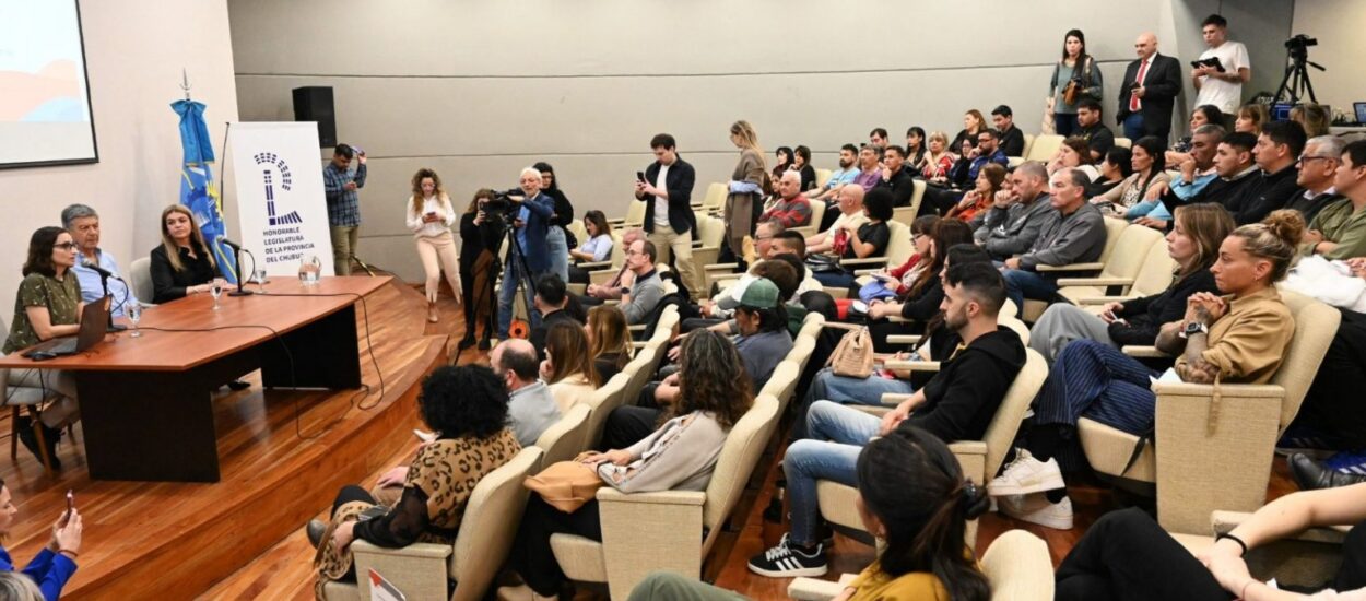 Más de 120 representantes deportivos capacitados en prevención del suicidio y promoción de la salud mental