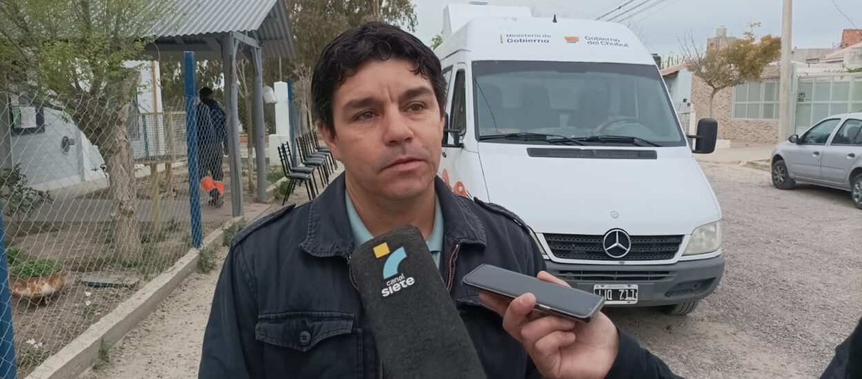 Operativo de documentación y obras en marcha en el barrio Fontana