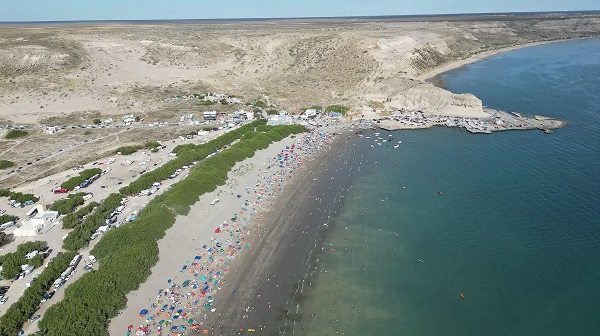 Puerto Pirámides: nuevo tarifario del camping y la inminente puesta en marcha de la planta desalinizadora