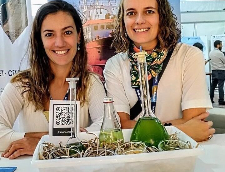 Científicas del CENPAT crearon una startup que desarrolla productos en base a microalgas