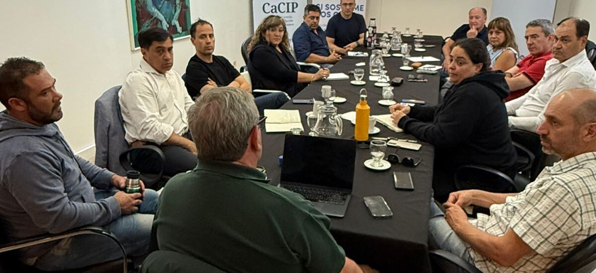 La FECH analizó su agenda en Comodoro y se reunió con Juan Pavón