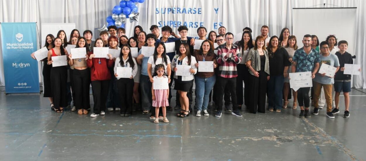 EL INSTITUTO MUNICIPAL DE INGLÉS CELEBRÓ EL CIERRE DEL CICLO LECTIVO 2025